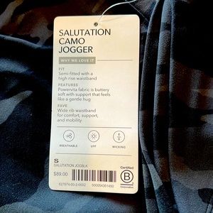 NWT. Athleta Salutation stretch joggers.